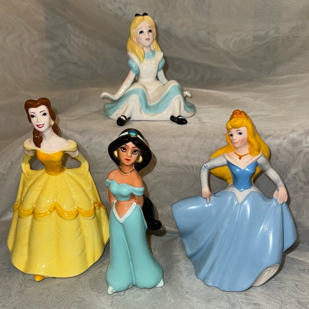 Disney VTG Ceramic Figurines - Picture 1 of 8
